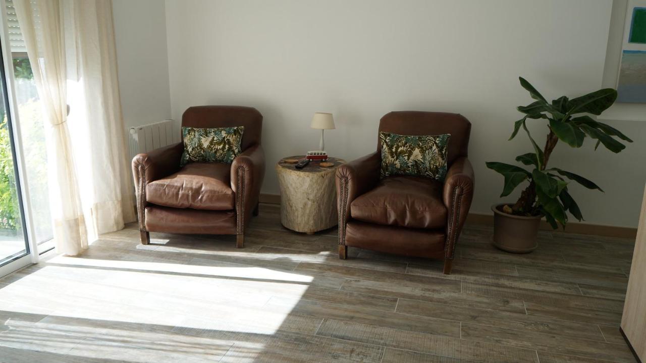 Les Palmiers - Vacation Home Saint-Xandre Экстерьер фото