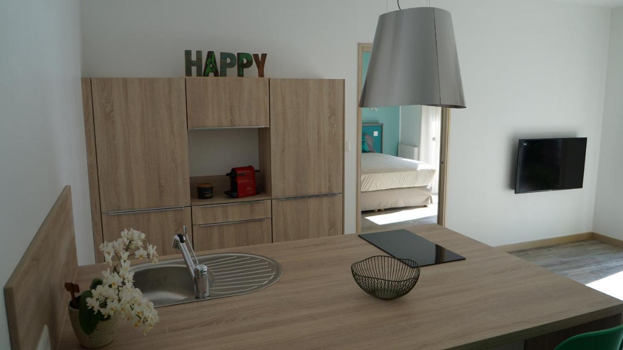Les Palmiers - Vacation Home Saint-Xandre Экстерьер фото